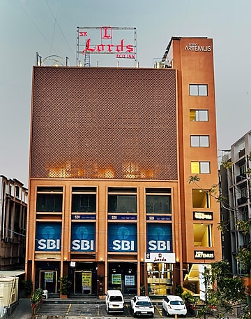SK LORDS INN AHMEDABAD